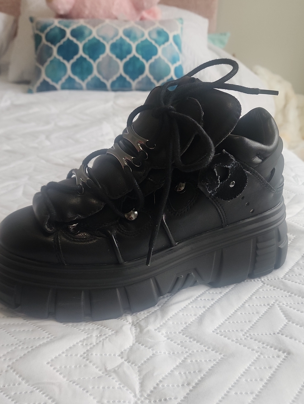Steve Madden Black Lesther Chunky Platform Lace-Up Sneakers Like New Size 10